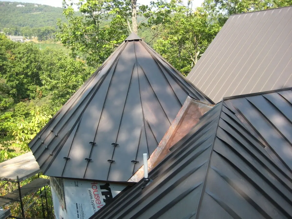 Professional Gutter Cleaning by Craftsman Roofing in Los Olivos