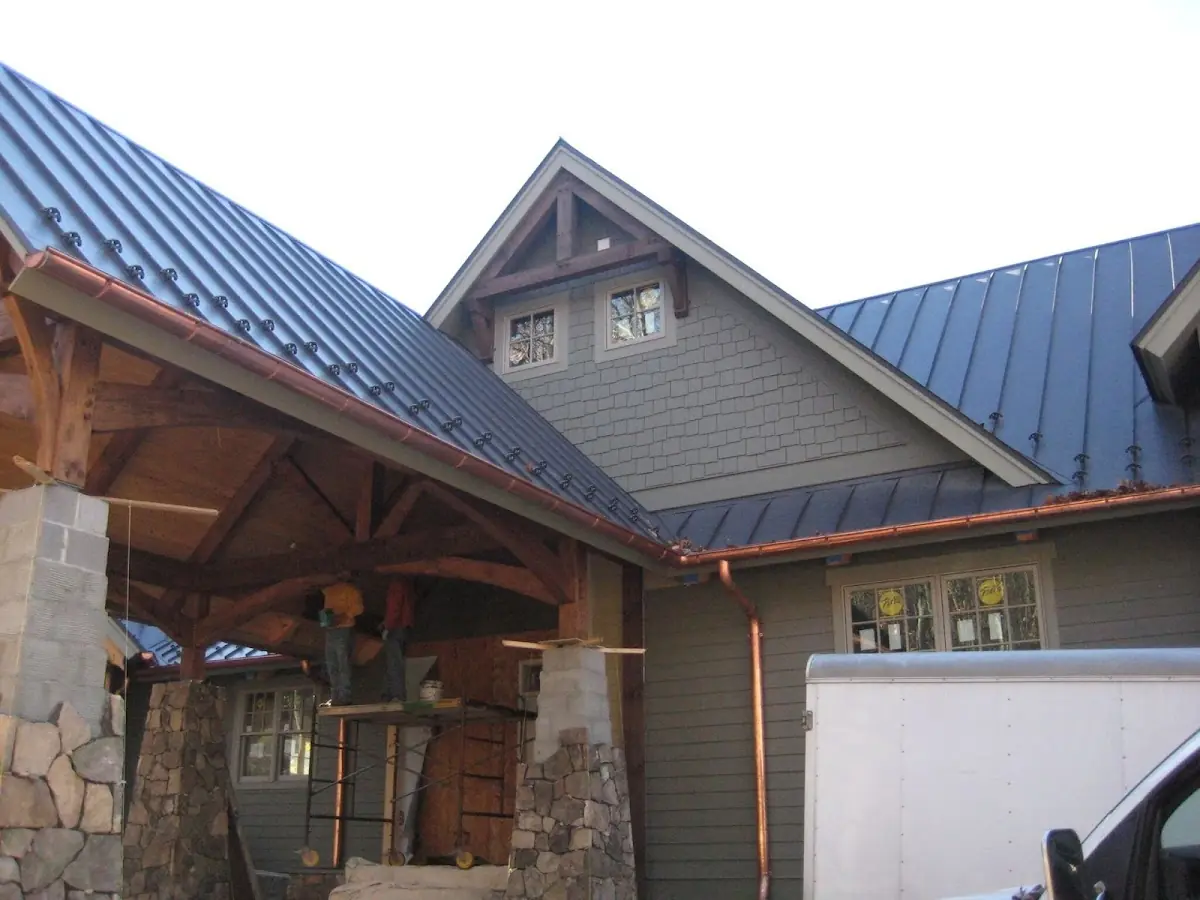 Craftsman Roofing team delivering quality roofing work in Los Olivos